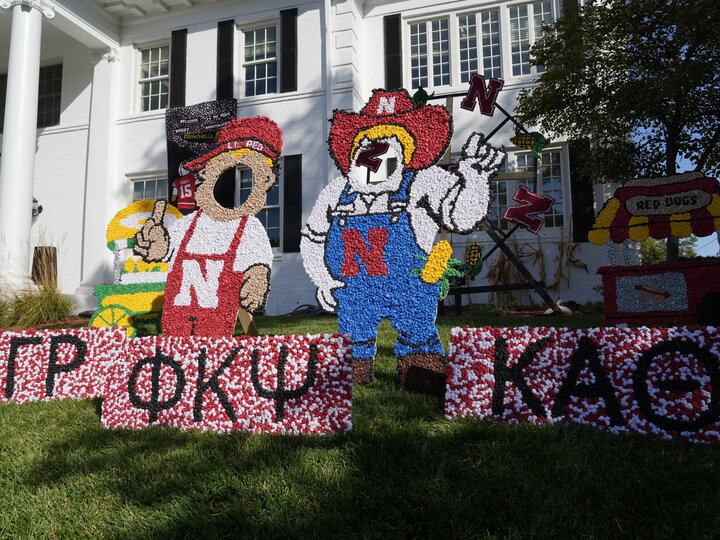Lawn Displays